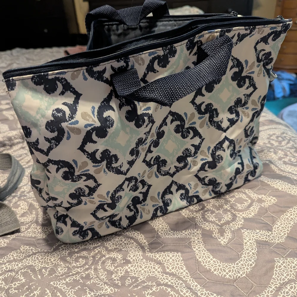 Stylish Patterned Tote Bag - Black and Cream - Picture 1 of 2